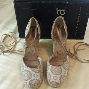 Flowerchild-like wedge/ gladiator /ballet-esque! S